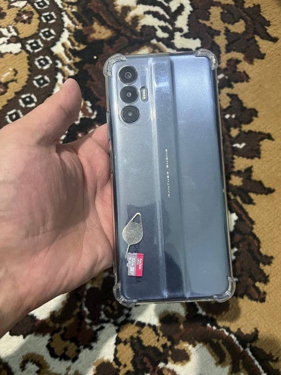 Tecno pova 3 telefoni 6/128 — 5