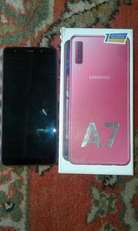 Galaxy A7 (2018) — 1