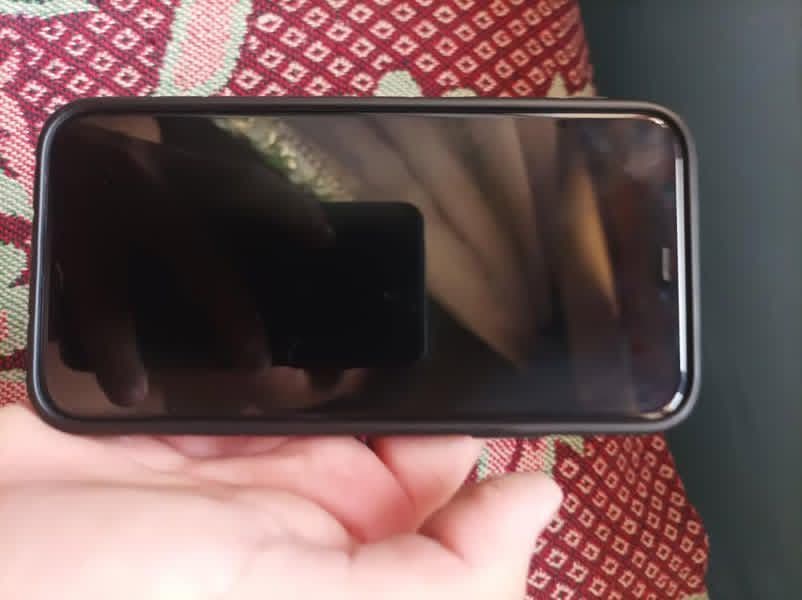 Iphone 11. — 3