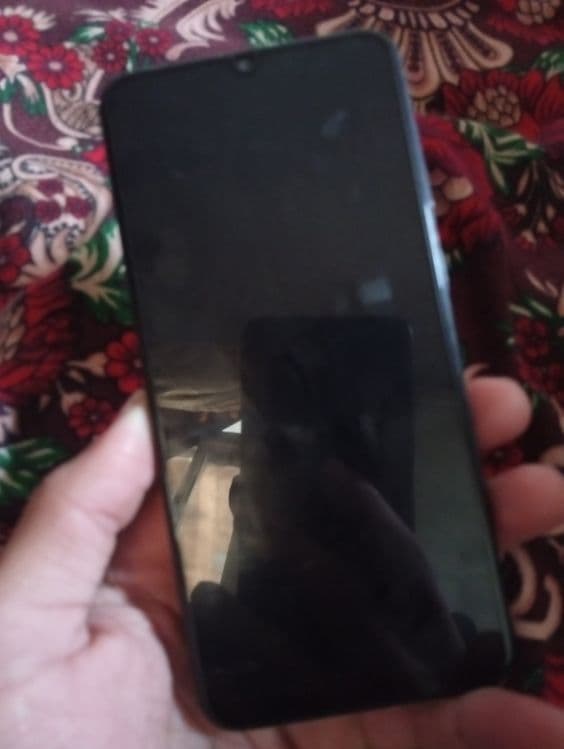 Samsung. A20 yili2020 sroshniy — 4