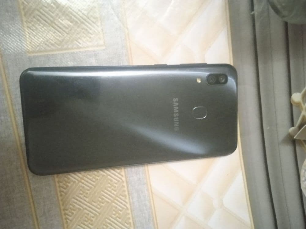 Samsung A 30 32gb — 2