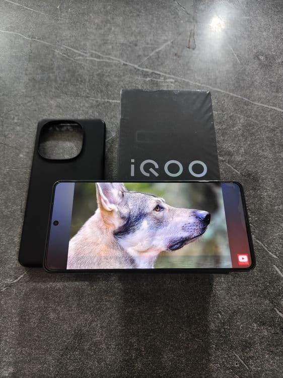 IQOO  z10 turbo+ 12/256 — 3