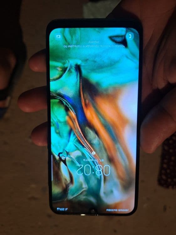 Samsung A50 sotiladi — 1