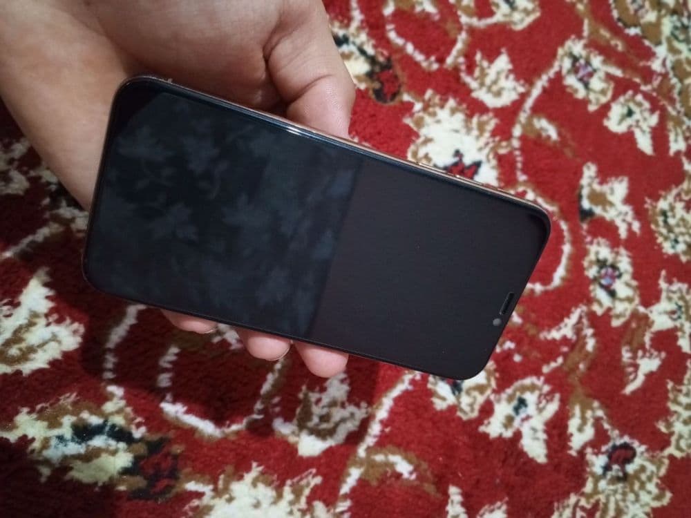 IPhone xs arzon narx — 2