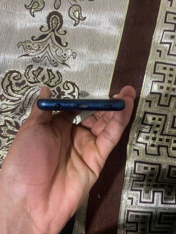 Samsung M12    Sotiladi — 1