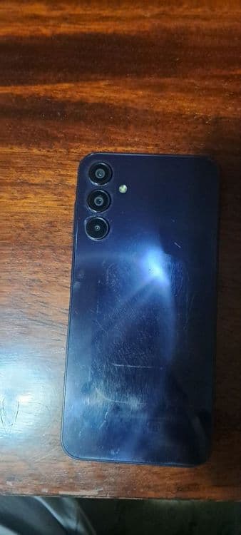 Samsung A 15 sotuvda — 5