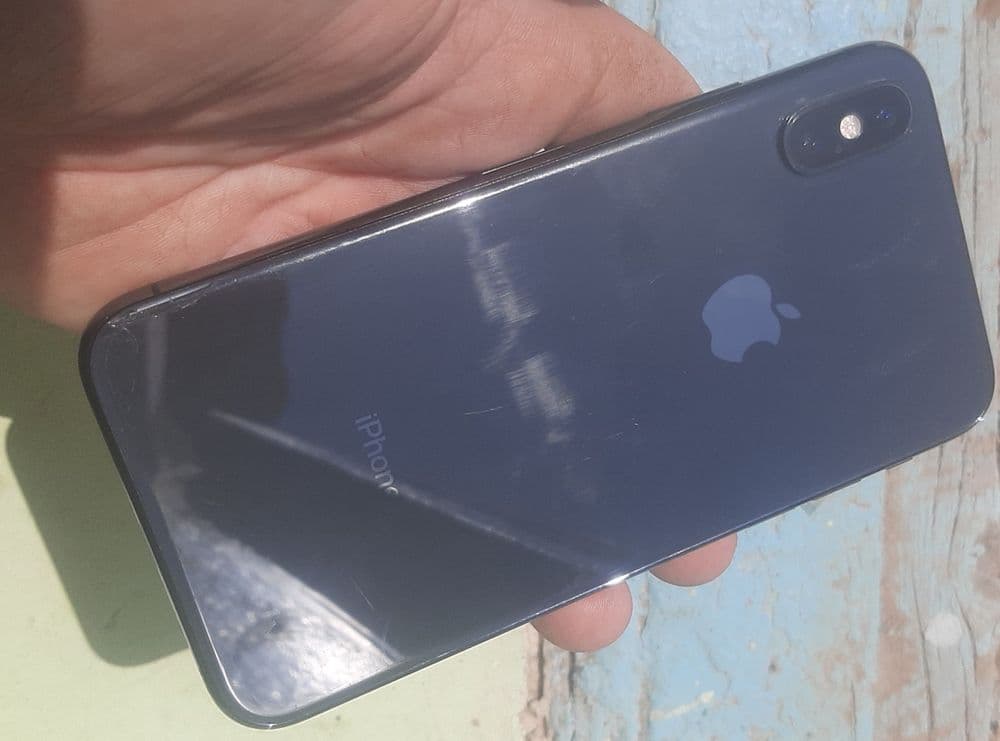 Iphone xs Black 64gb sotiladi — 1