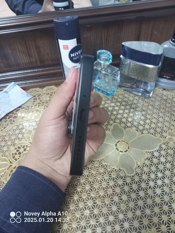 Redmi not 13 pro — 4