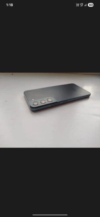 Samsung galaxy S22 — 1