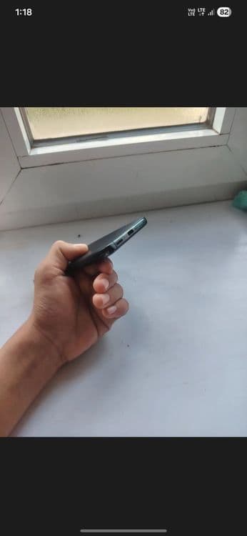 Samsung galaxy S22 — 5