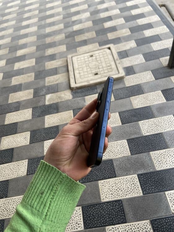 iPhone 15 pro 256 gb LLA — 4