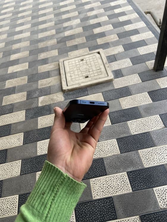 iPhone 15 pro 256 gb LLA — 5