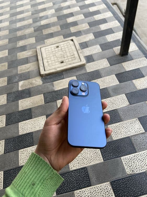 iPhone 15 pro 256 gb LLA — 7