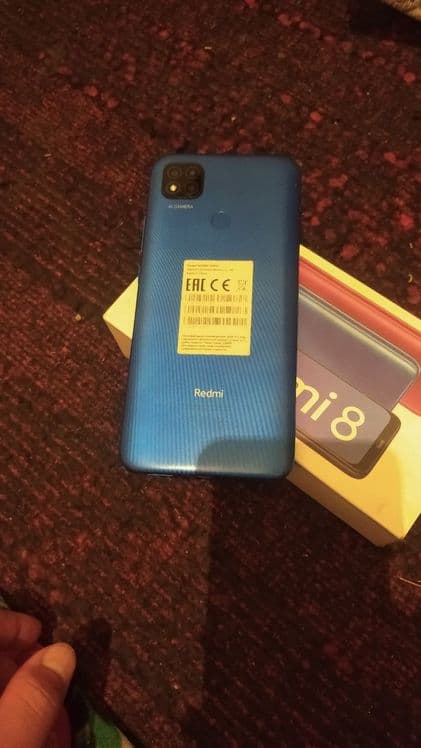 Srochni redmi 9c sotiladi 450 ming radnoy javob telga faqat naxtga sot — 2
