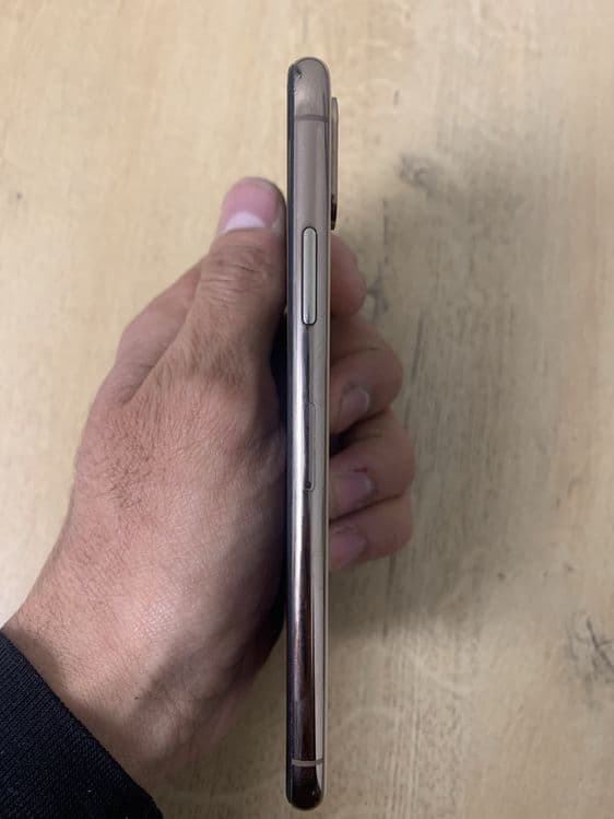 iPhone Xr LL/A 64Gb — 3