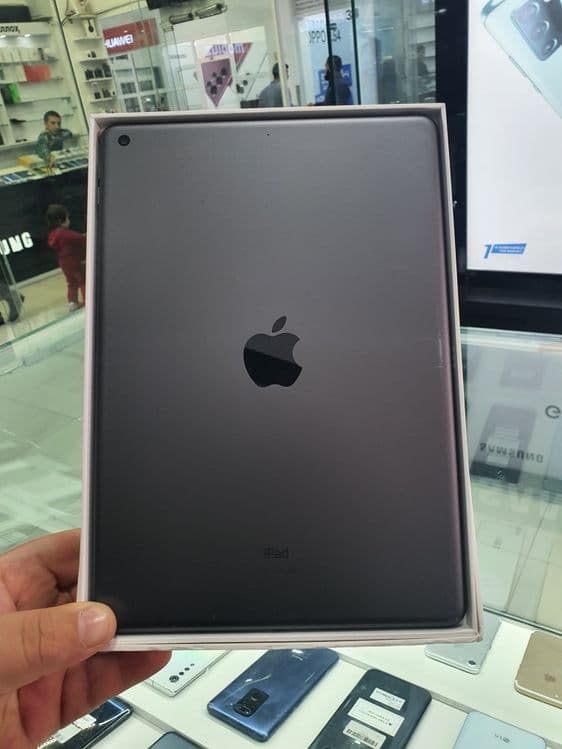 Ipad 8 pakaleniya — 1