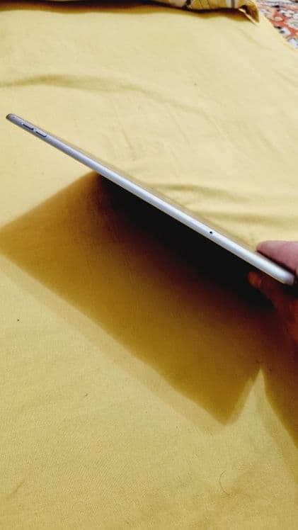Ipad air 2 sim karta tushadi 32 GB — 5