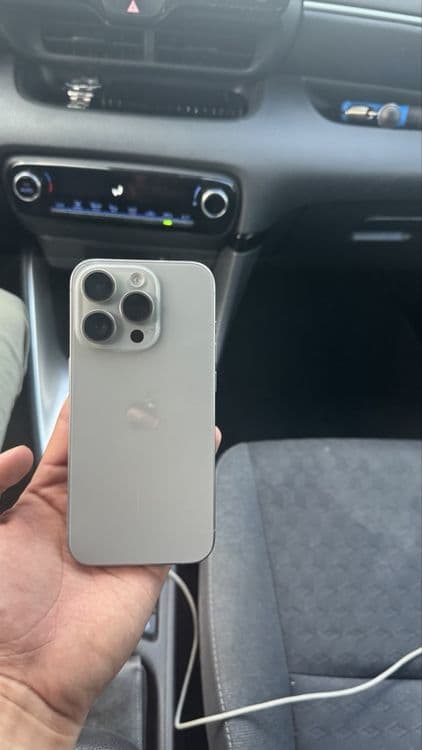 IPHONE 15 pro 128GB — 2