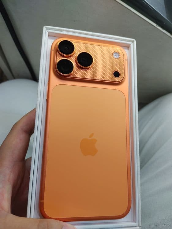 Iphone 17 Pro Max 256gb Orange — 1