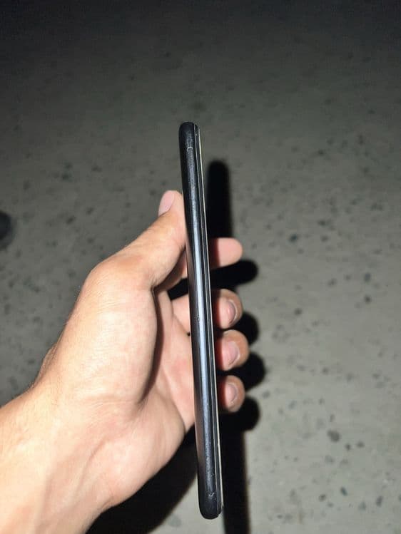 Redmi 9 a holati o’rtacha ekran stiklosi singan karobka dak yoq — 3