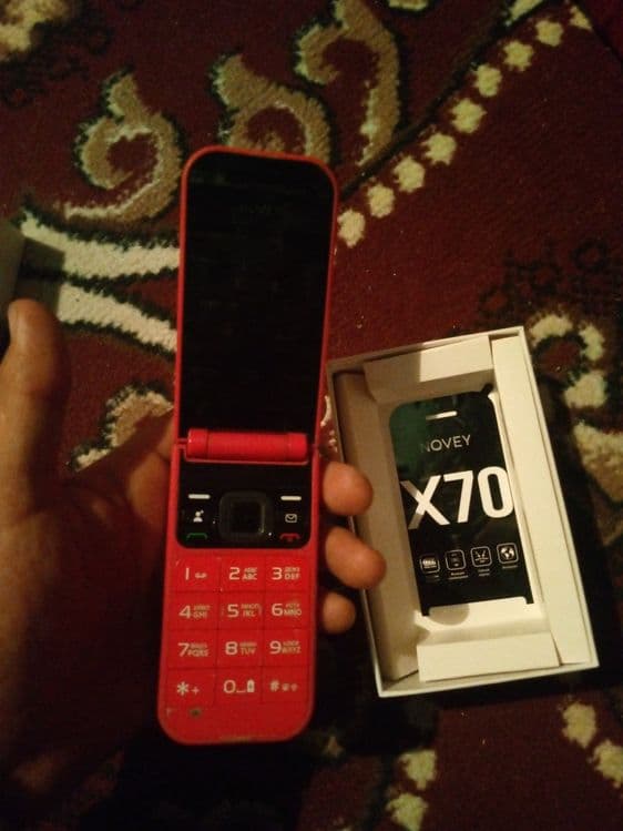 Telefon X70 NOVEY — 2
