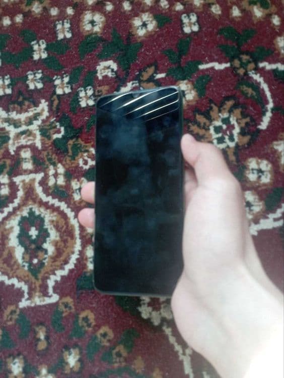 Realme 6i 128/6gb h — 5
