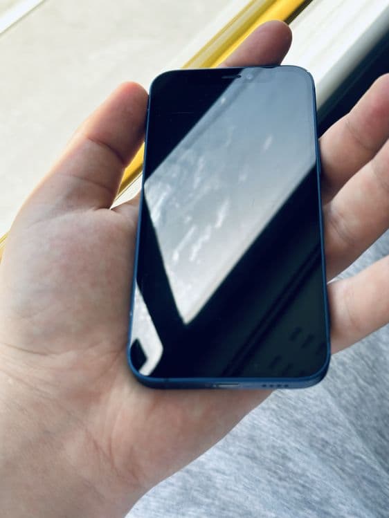 Iphone 12mini LLA 64 — 6