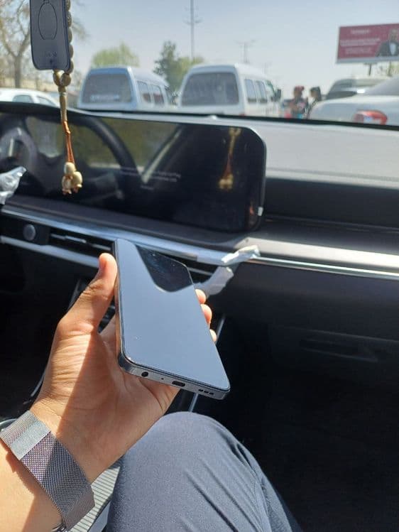 Oppo a79 5G judaham zòr tel — 8