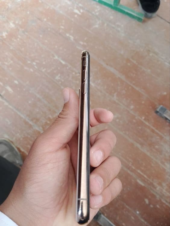 Iphone xs 64gb ideal holatda — 3