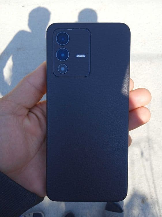 Vivo V23 5G 128 GB 8GB golden — 2