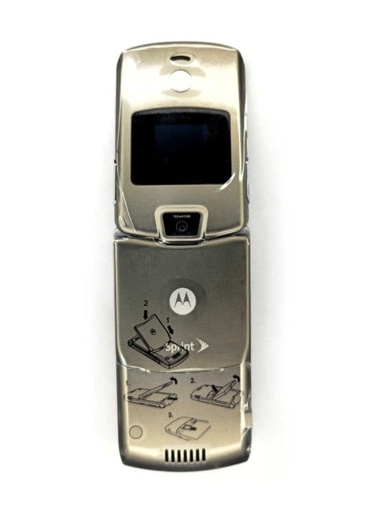 MOTOROLA Razr V3 Perfectum — 4