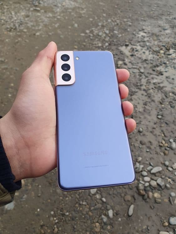 s21 kareski 5G . — 5