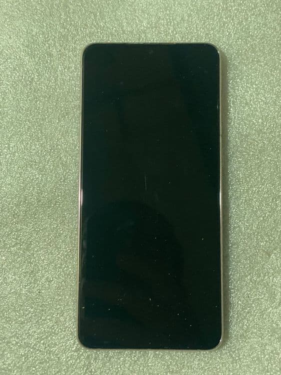 Samsung s 21 pus 5g sotiladi — 2
