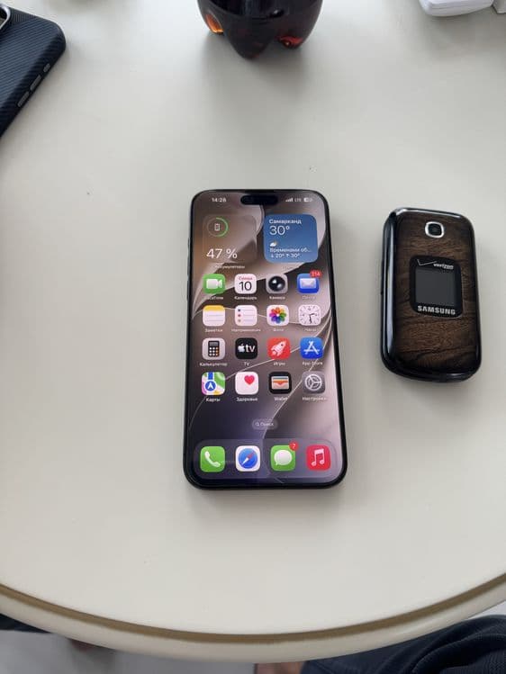 Iphone 15 pro max 256gb LL/A dark blue — 1