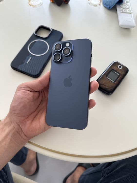 Iphone 15 pro max 256gb LL/A dark blue — 8