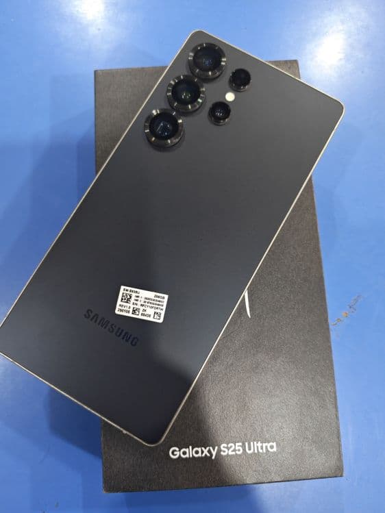 Samsung S25 ultra 256 gb — 1