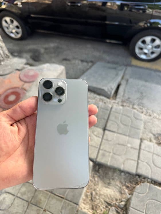 Iphone 15 pro max — 1