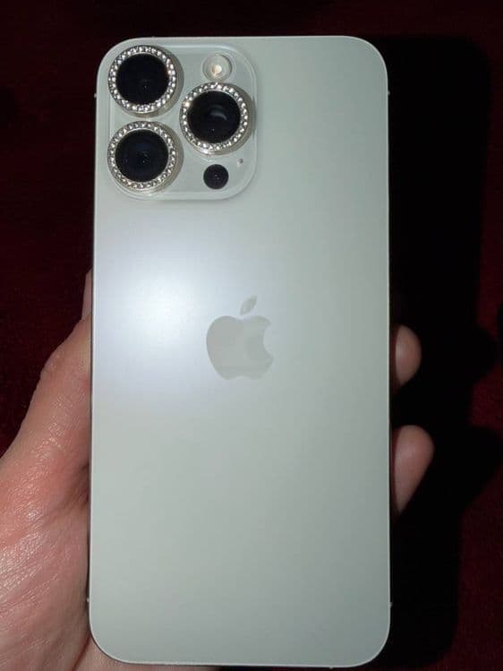 Iphone 15 promax pamit 256 yomkost 89% — 2