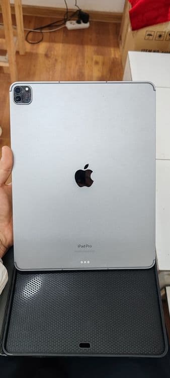 IPAD M2 PRO 12.9 — 1