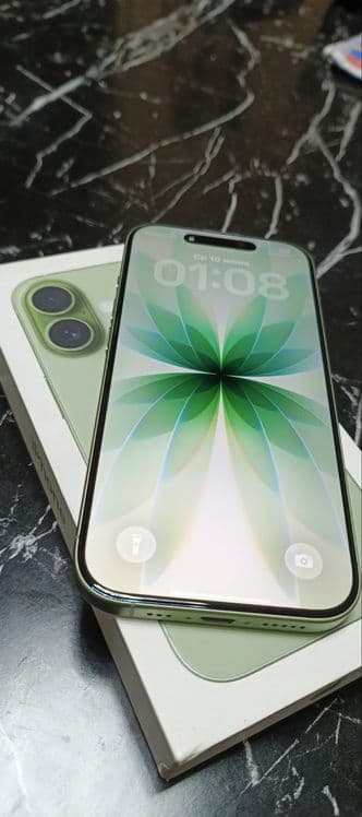 Iphone 17 8/256/gb — 3