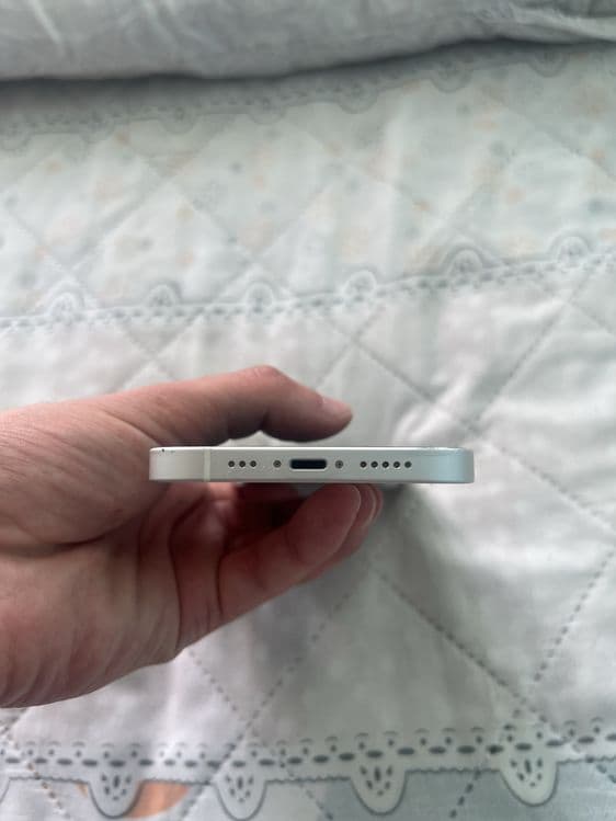 iPhone 12 sotiladi naxtga obmen yuq — 7