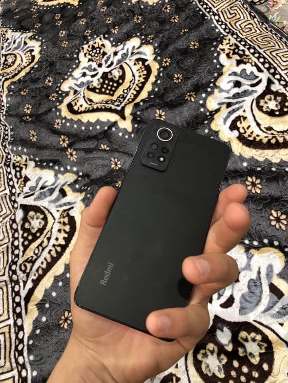 Redmi note 12 pro sotiladj — 2