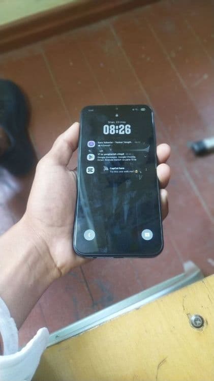 Samsung a 15 xolati yaxshi — 2