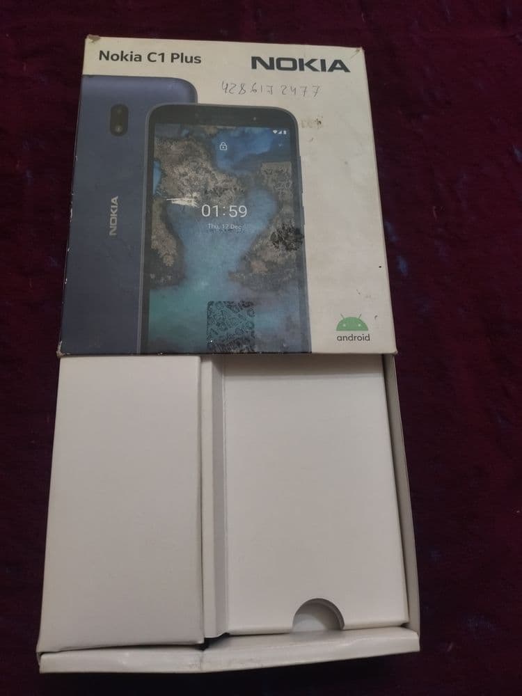 NOKIA C1 в хорошем состоянии — 2