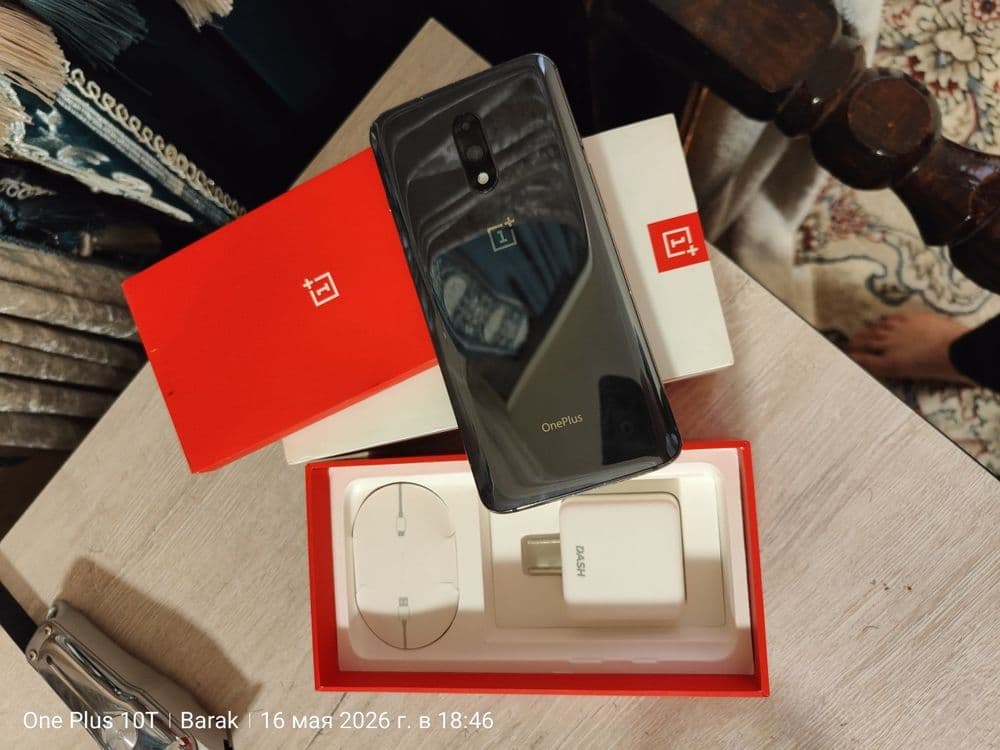 OМобильный телефон 
6.41 дюйма, Optic AMOLED, 2340x1080 пикселей (FHD+ — 2