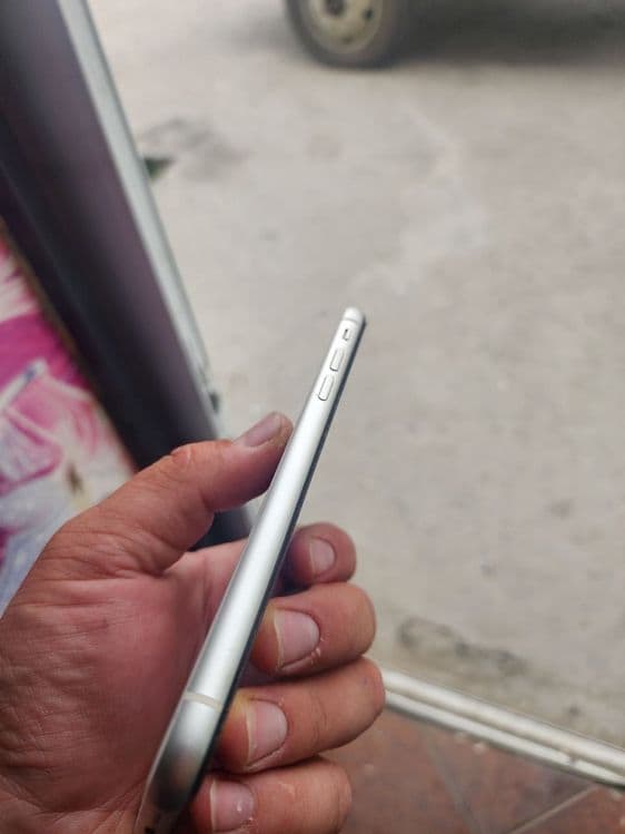 Iphone 11 ideal holatda — 8