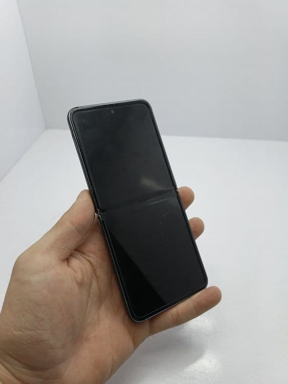 Samsung Z flip 3 5G — 2