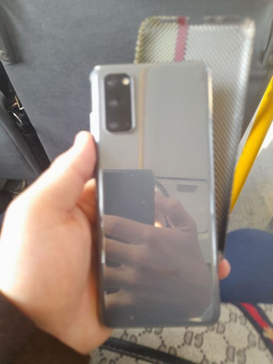Samsung S20 5G tiniq usta kormagan telefon srochna pul kerak — 3