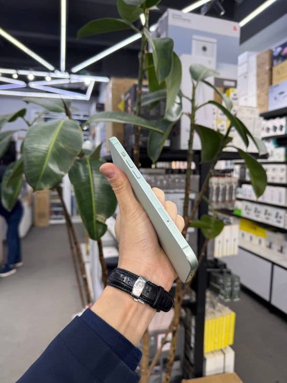 Iphone 15 plus 128 — 2