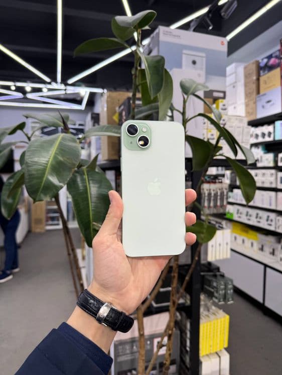 Iphone 15 plus 128 — 5